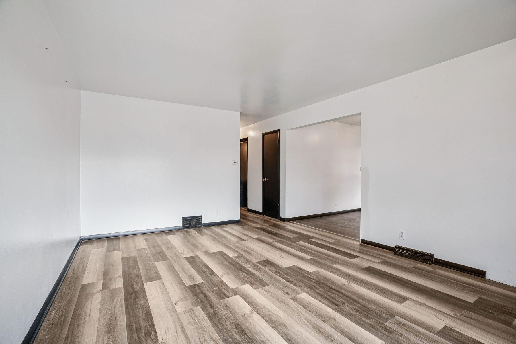 8610 W Potomac Ave