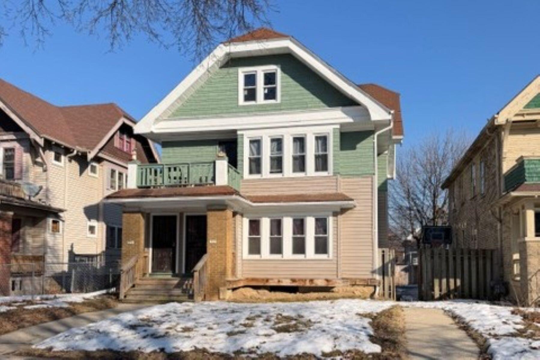 2844 N 50th St Unit: 2846