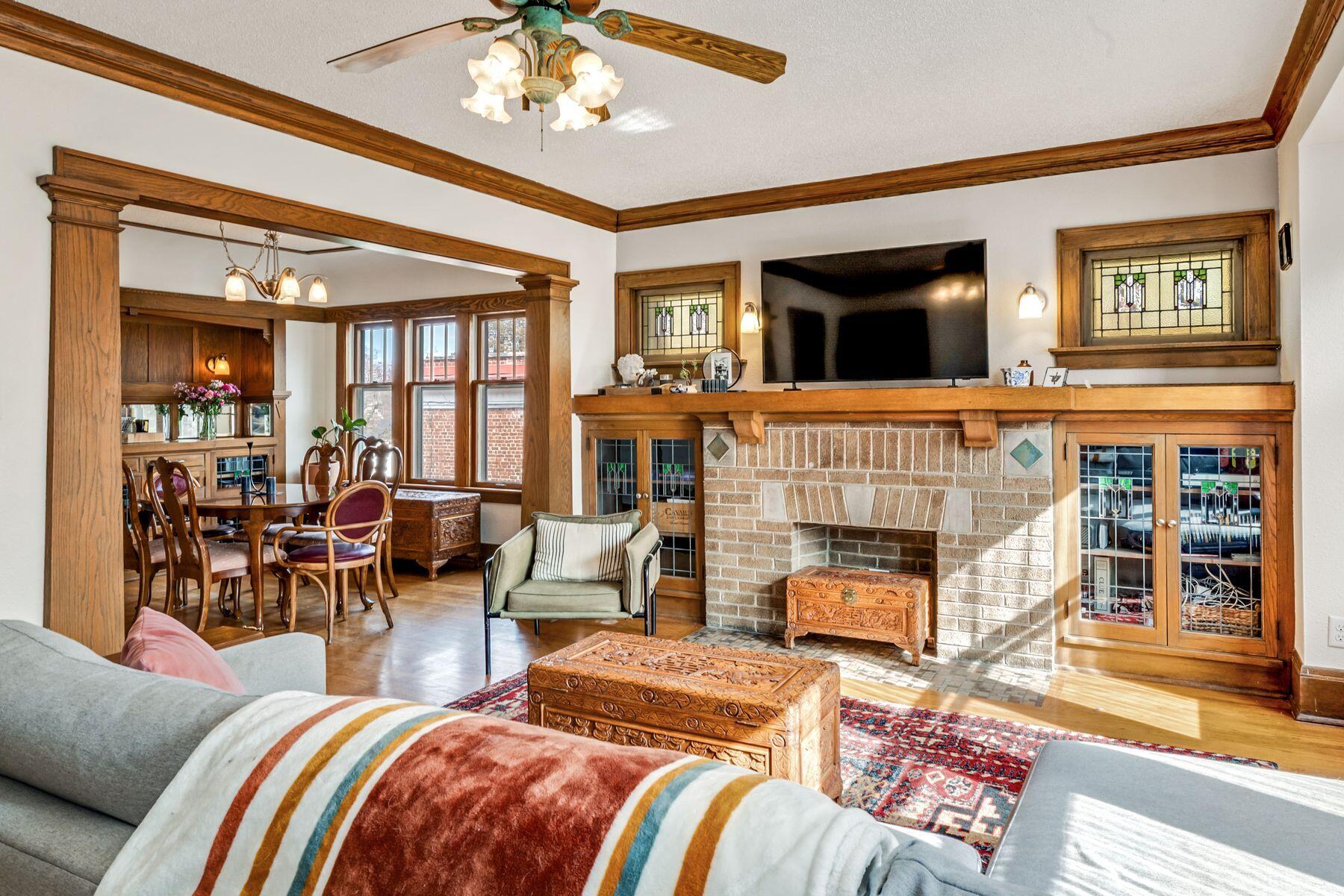 2220 E Bennett Ave Unit: 2222