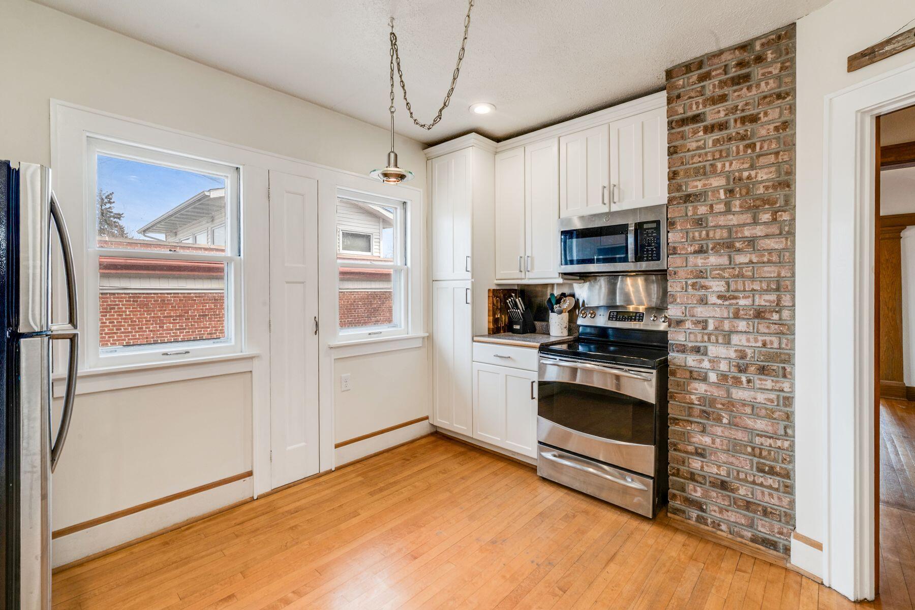 2220 E Bennett Ave Unit: 2222