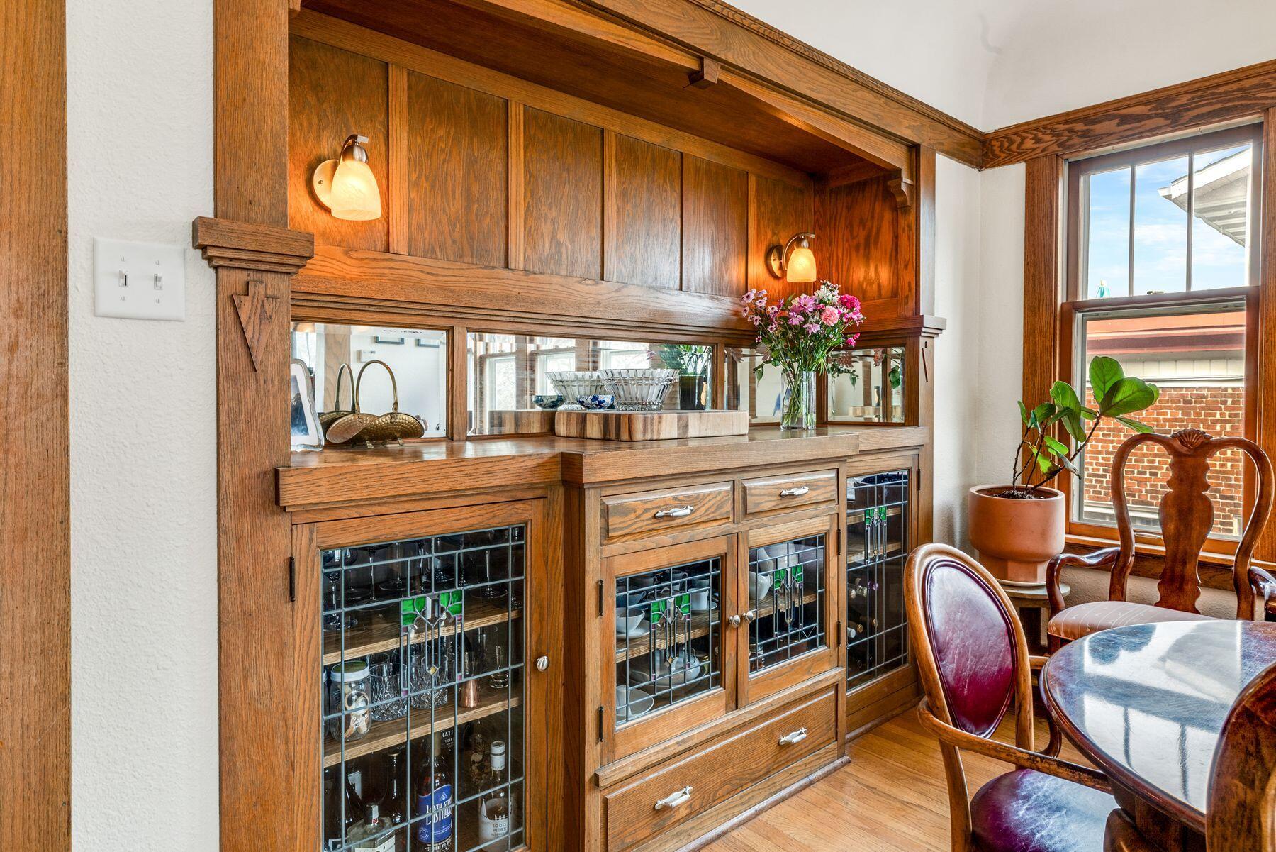 2220 E Bennett Ave Unit: 2222