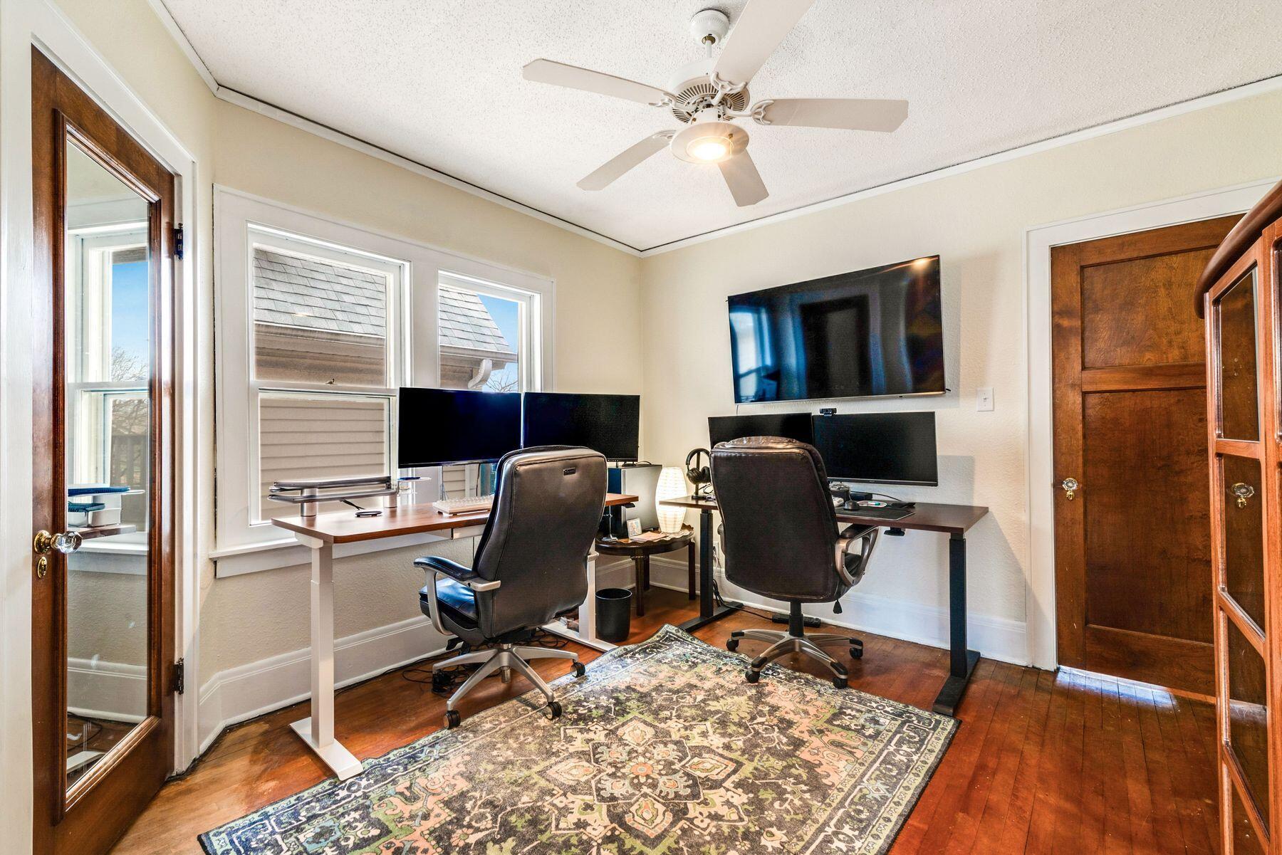 2220 E Bennett Ave Unit: 2222