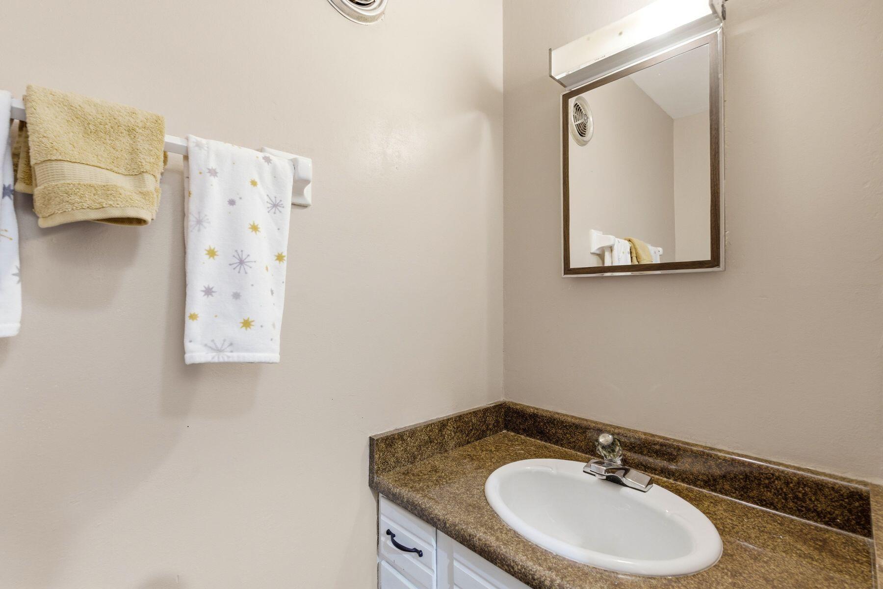 9156 N 70th St Unit: 5