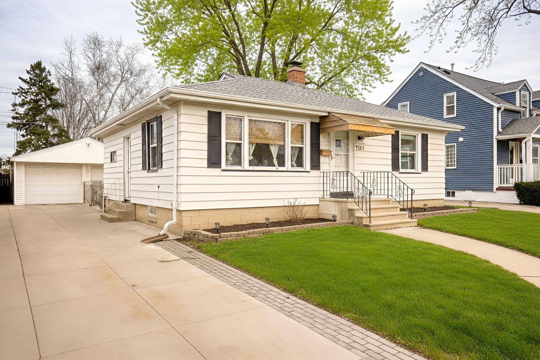 7623 39th Ave