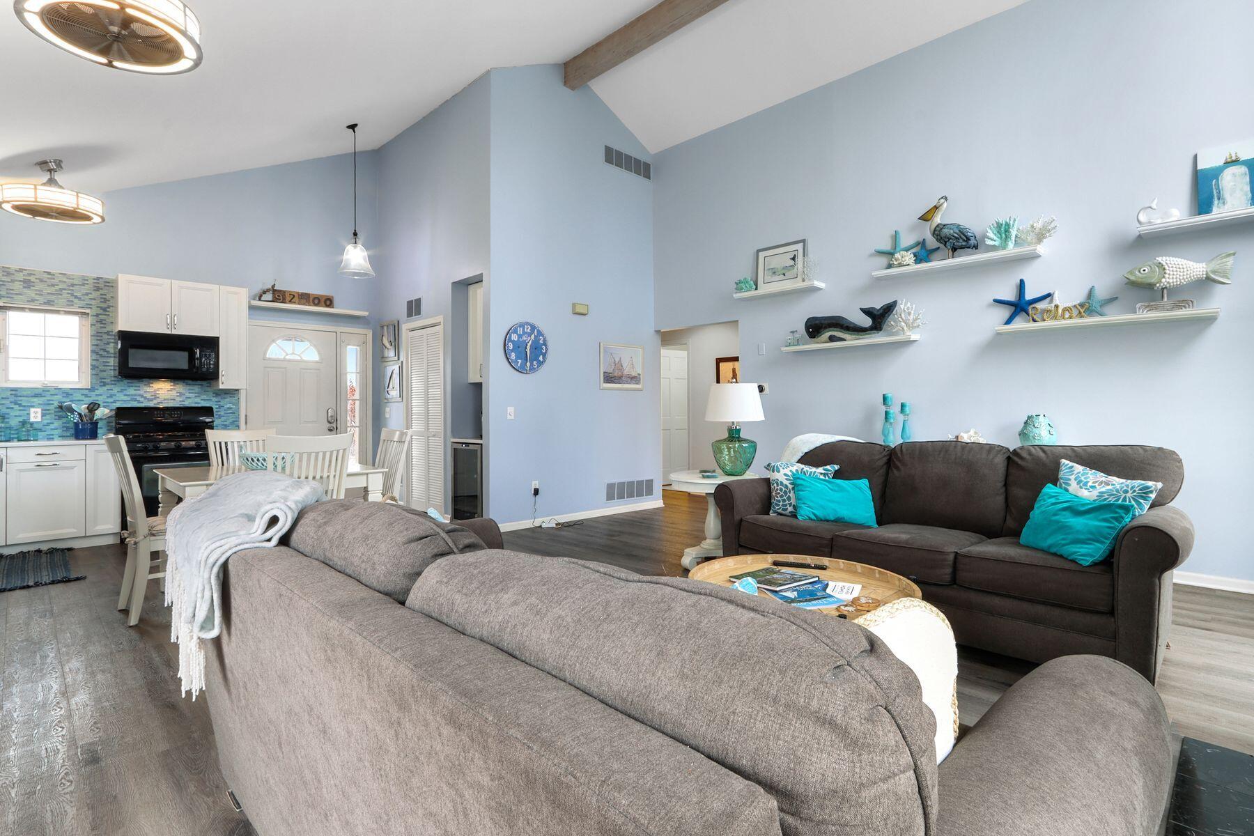 1737 Cottage Dr Unit: 7-18