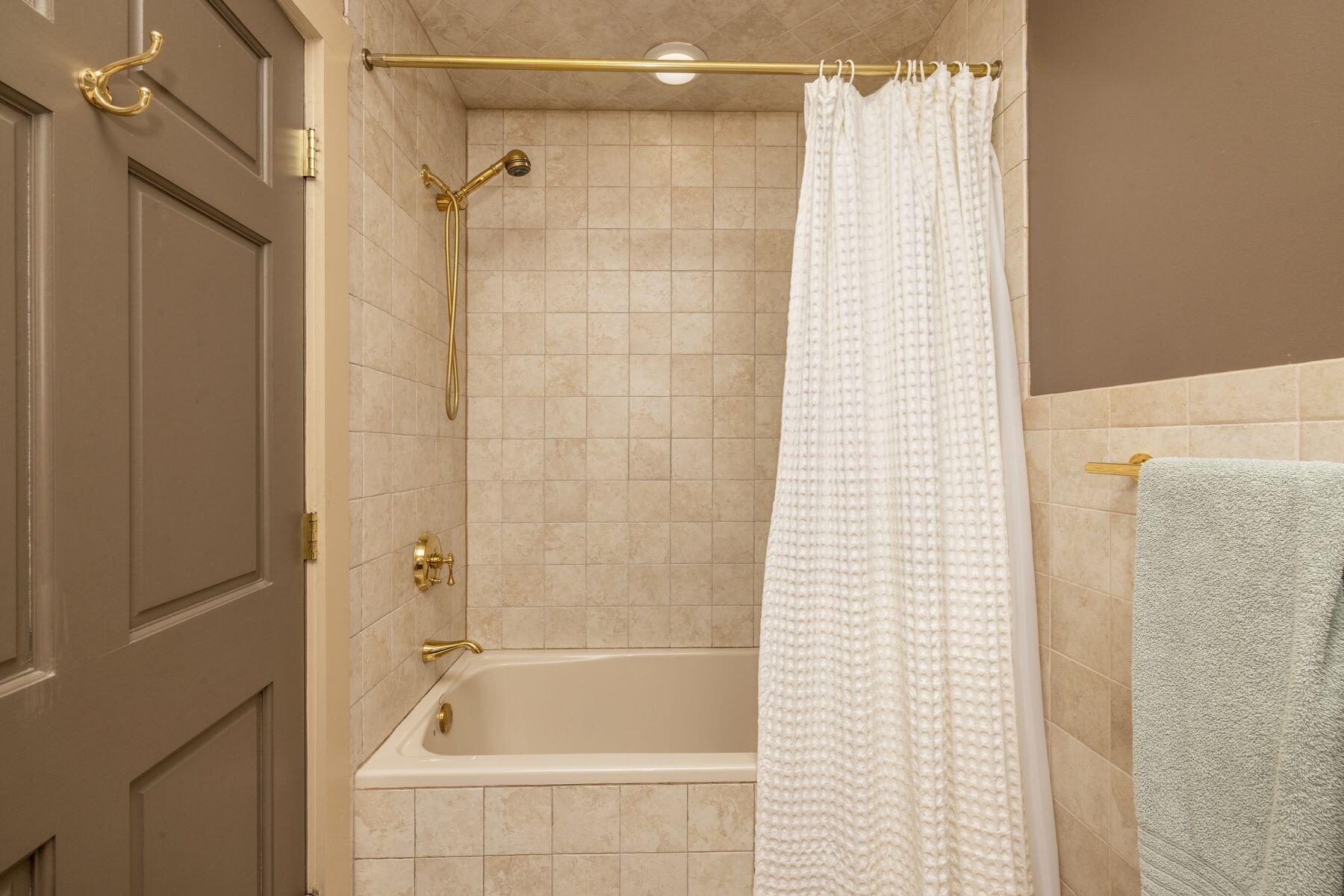 1331 N Dr Martin Luther King Jr Dr