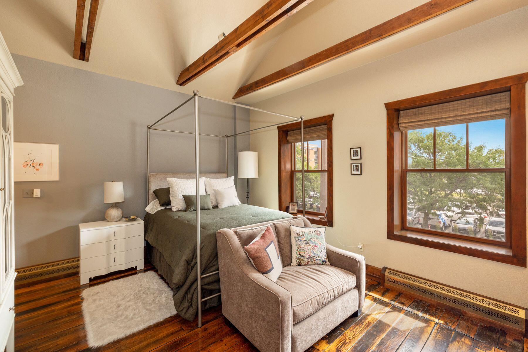 1331 N Dr Martin Luther King Jr Dr