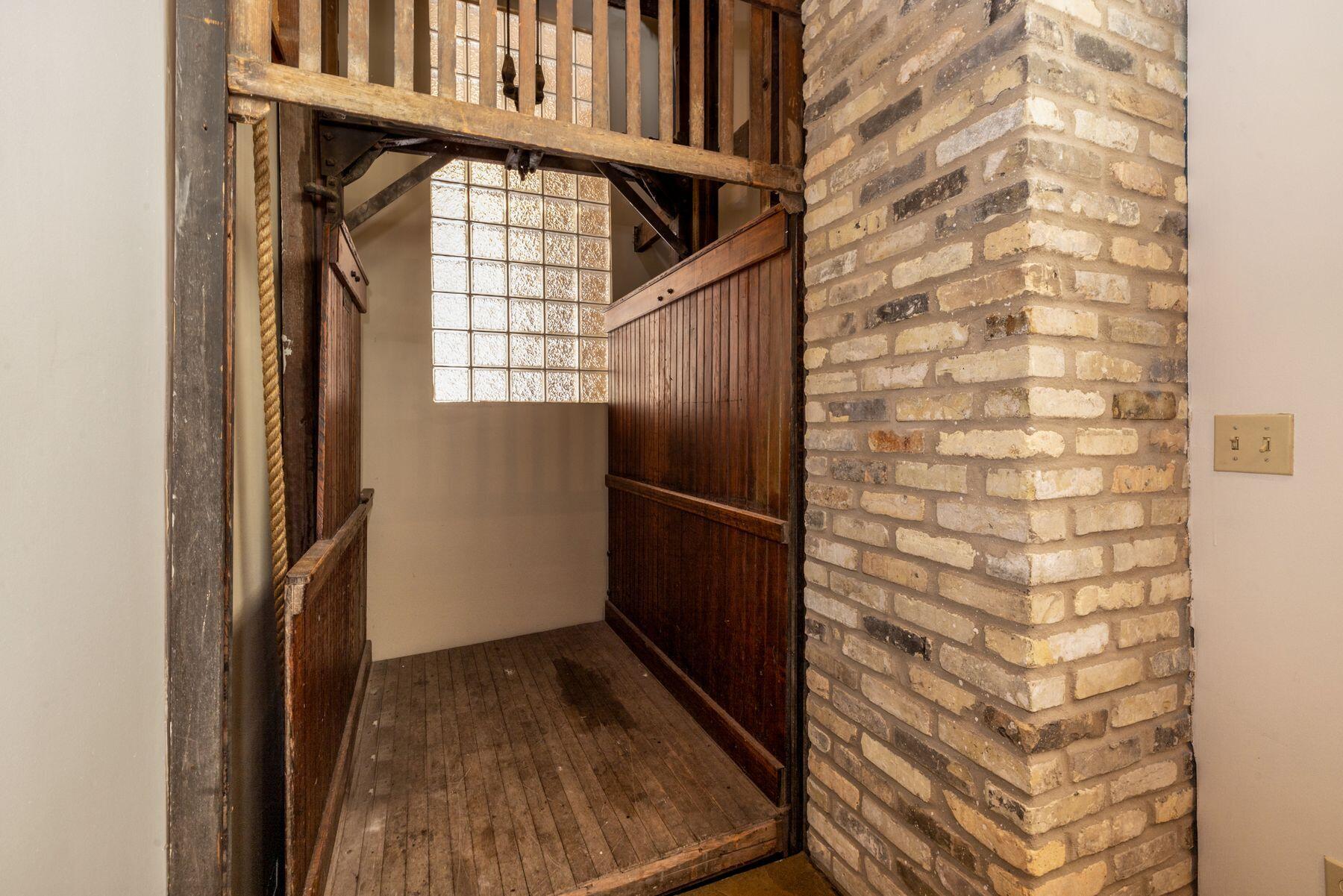 1331 N Dr Martin Luther King Jr Dr