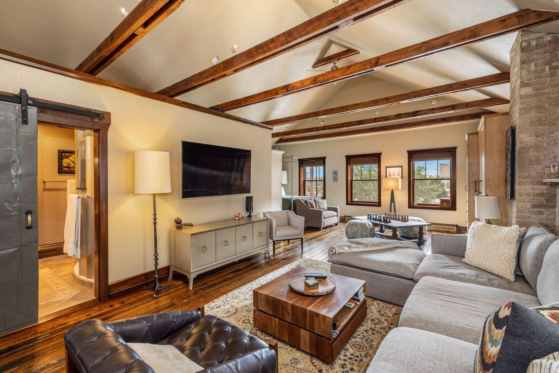 1331 N Dr Martin Luther King Jr Dr