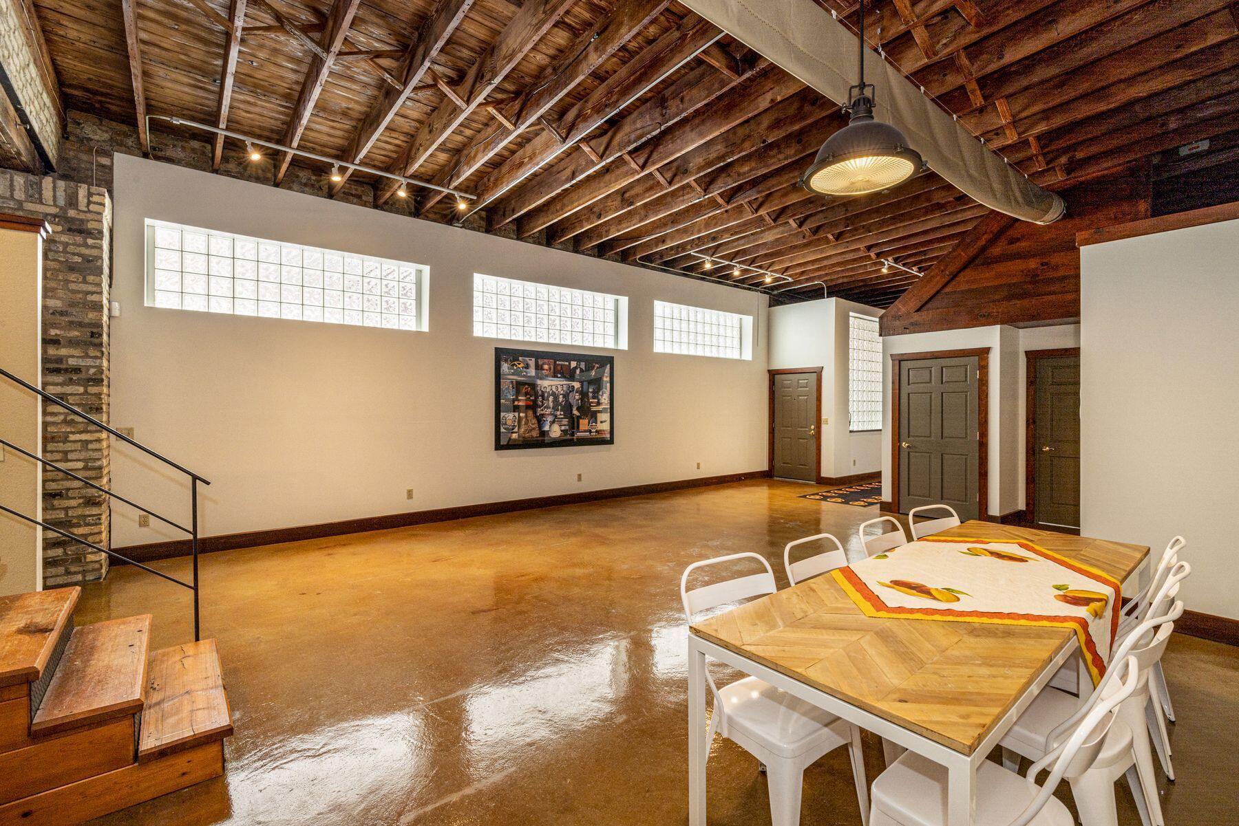 1331 N Dr Martin Luther King Jr Dr