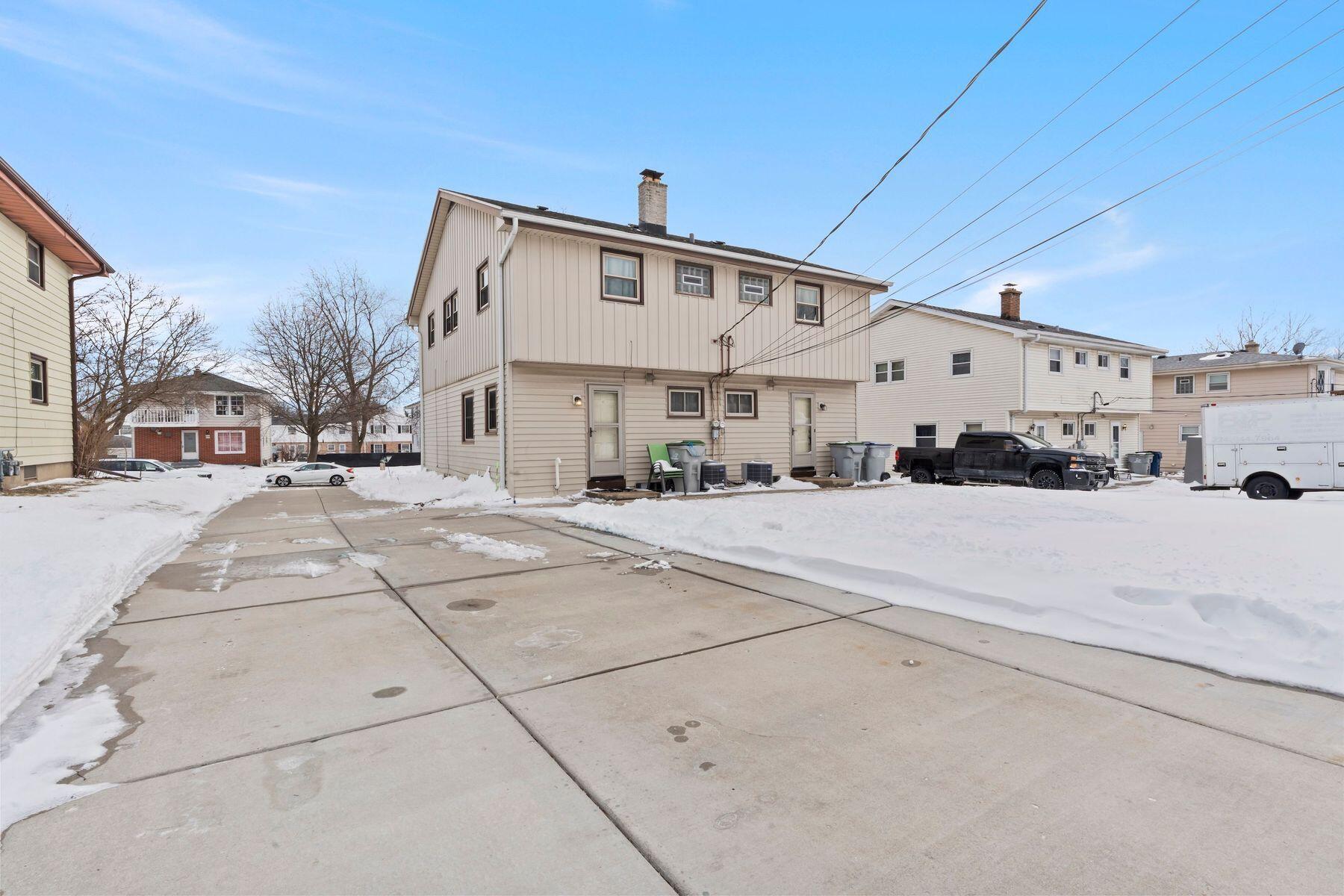 8934 W Tripoli Ave