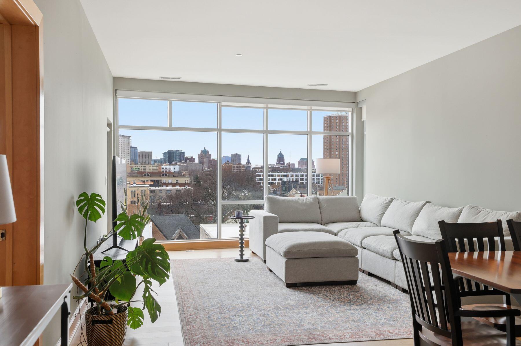 1550 E Royall Pl Unit: 502