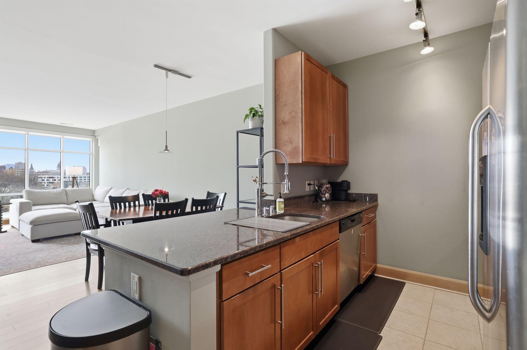 1550 E Royall Pl Unit: 502