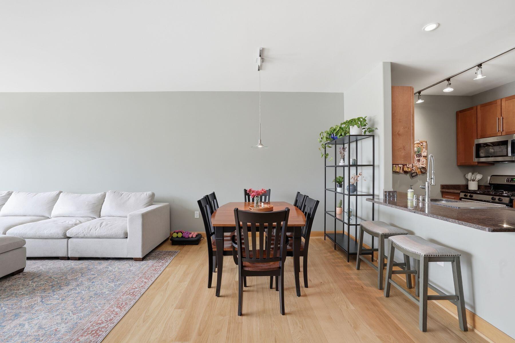 1550 E Royall Pl Unit: 502