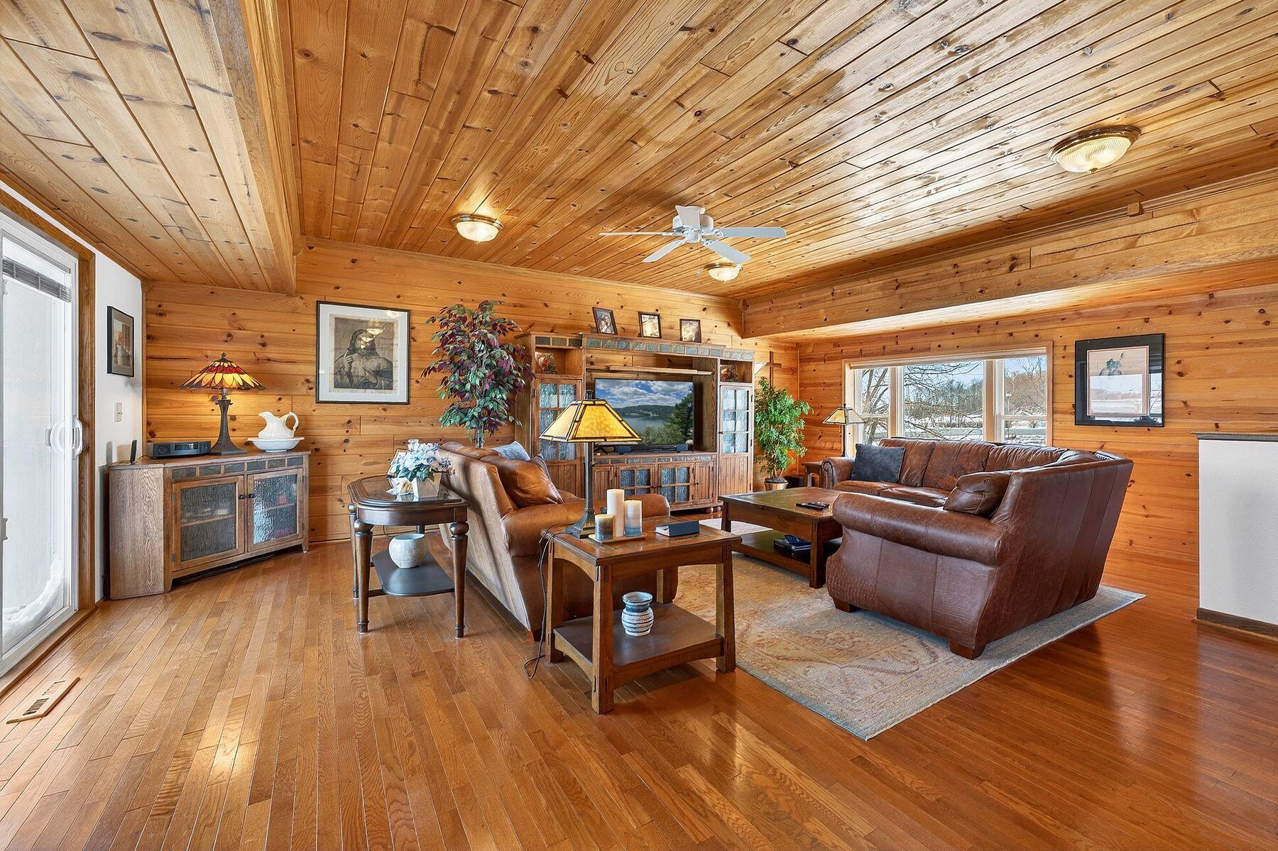 N9601 Wiley Rd