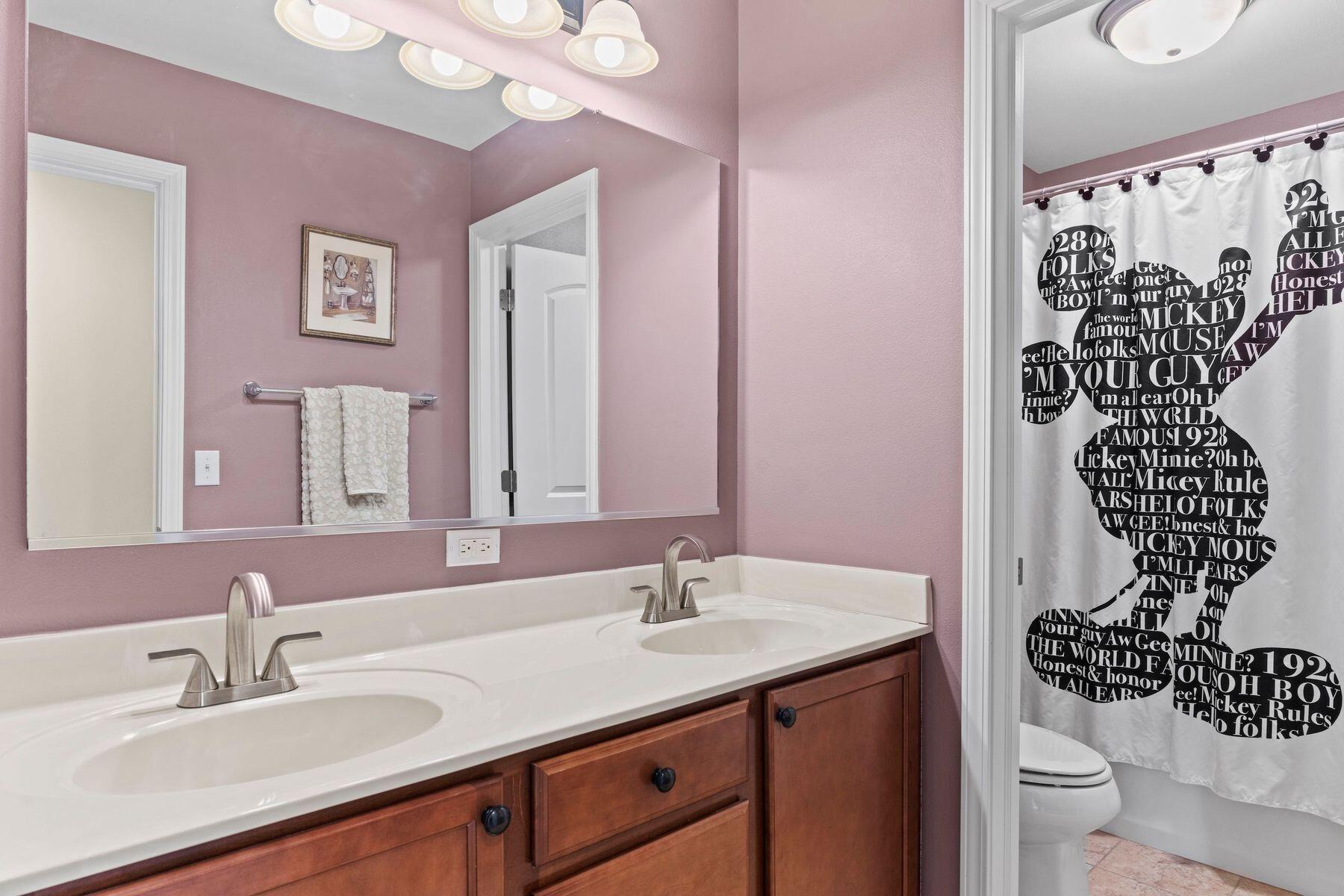 1866 River Lakes Rd S