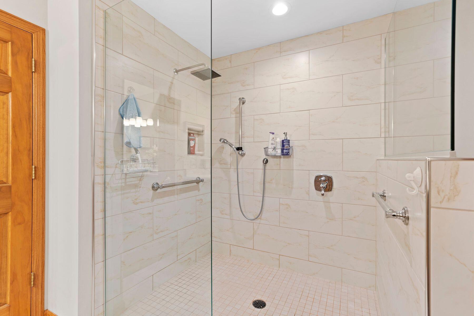 565 S McPride Ln Unit: B