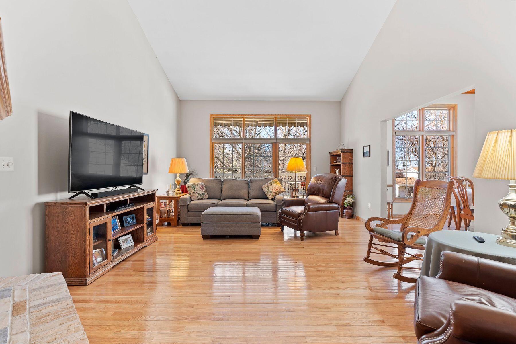 565 S McPride Ln Unit: B