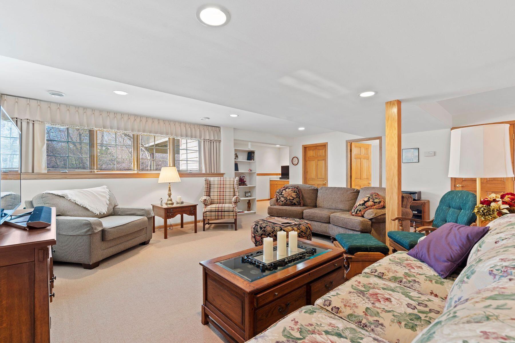 565 S McPride Ln Unit: B