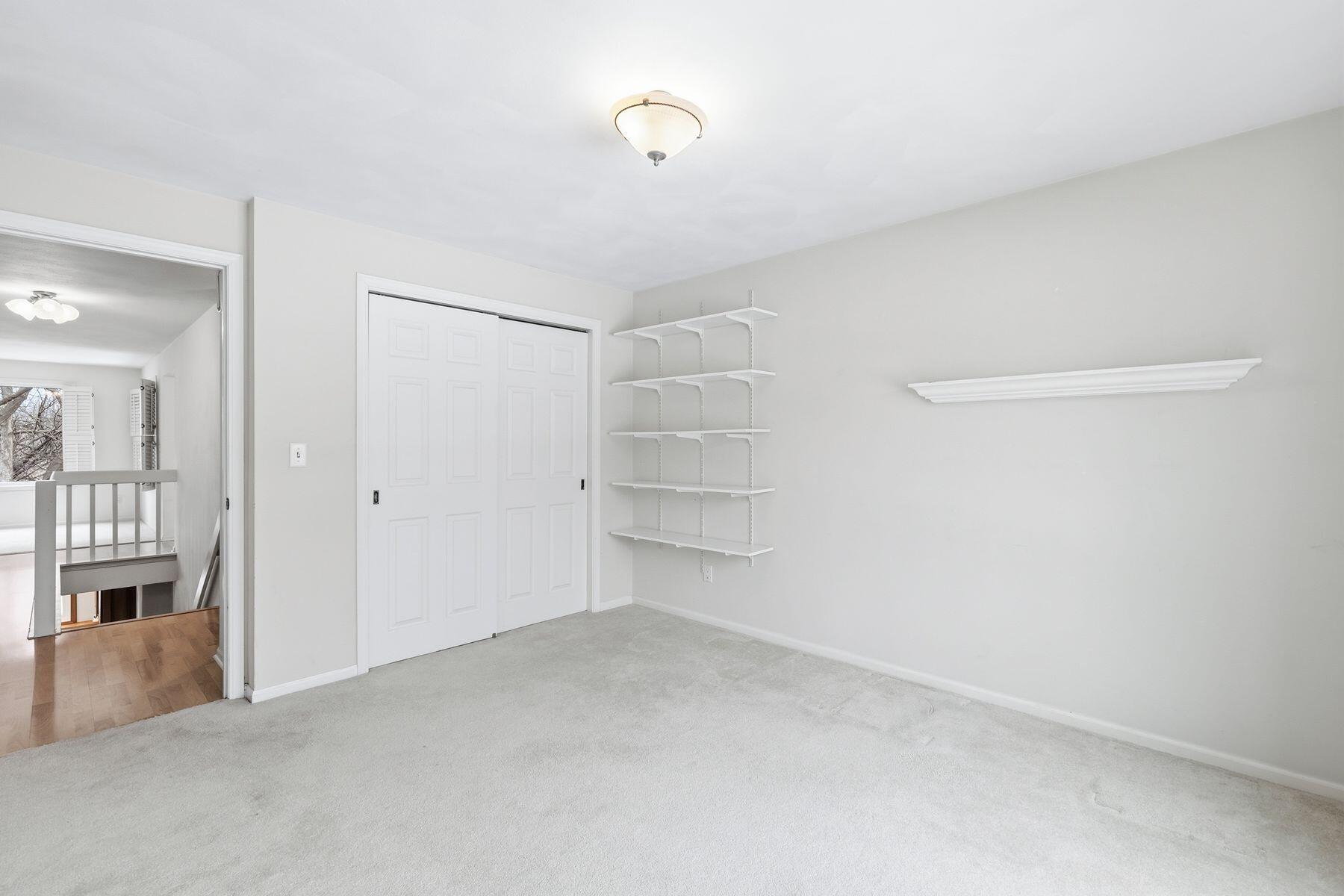 778 Sunshine Ln
