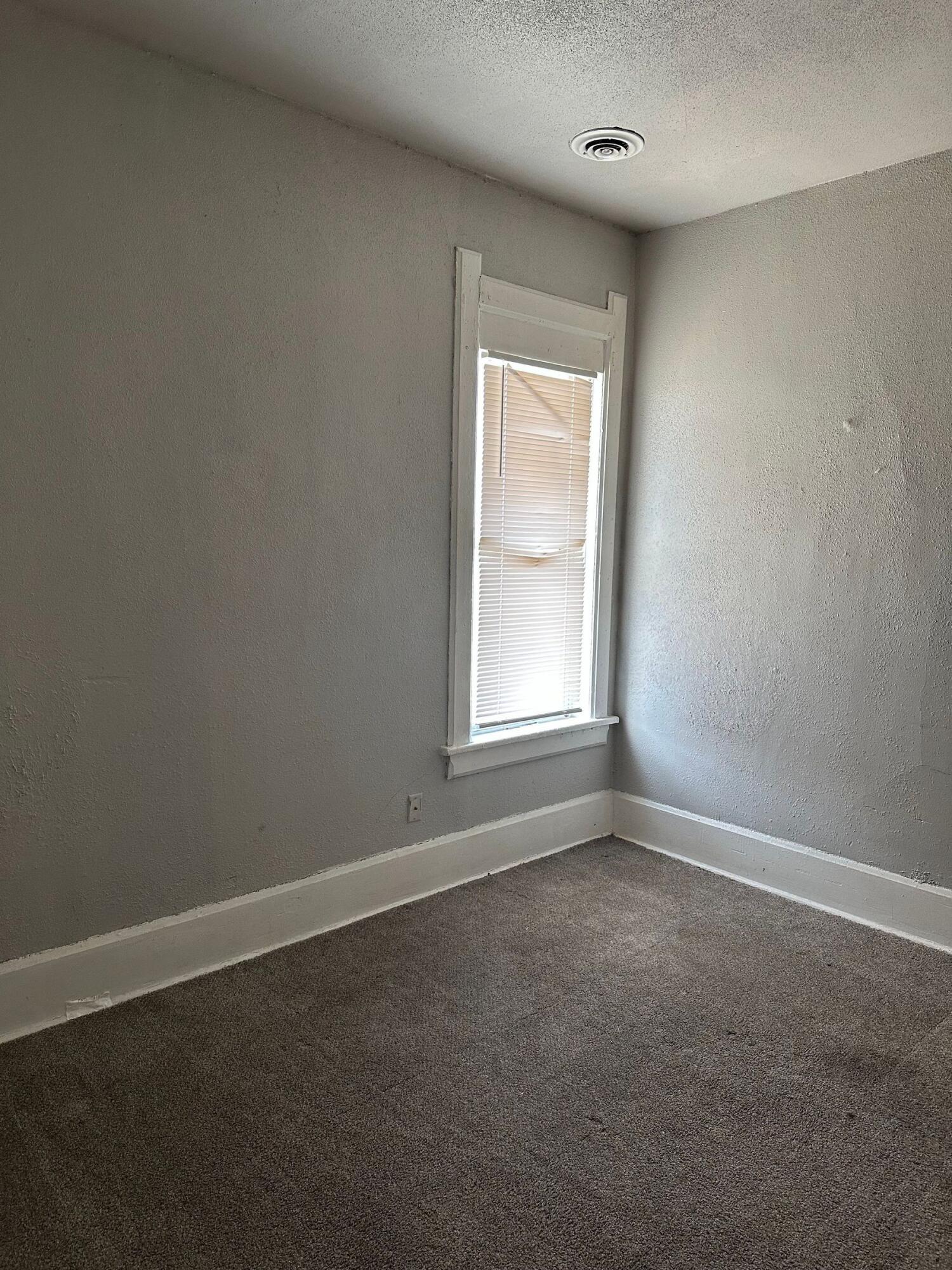 2441 N 1st St Unit: 2443