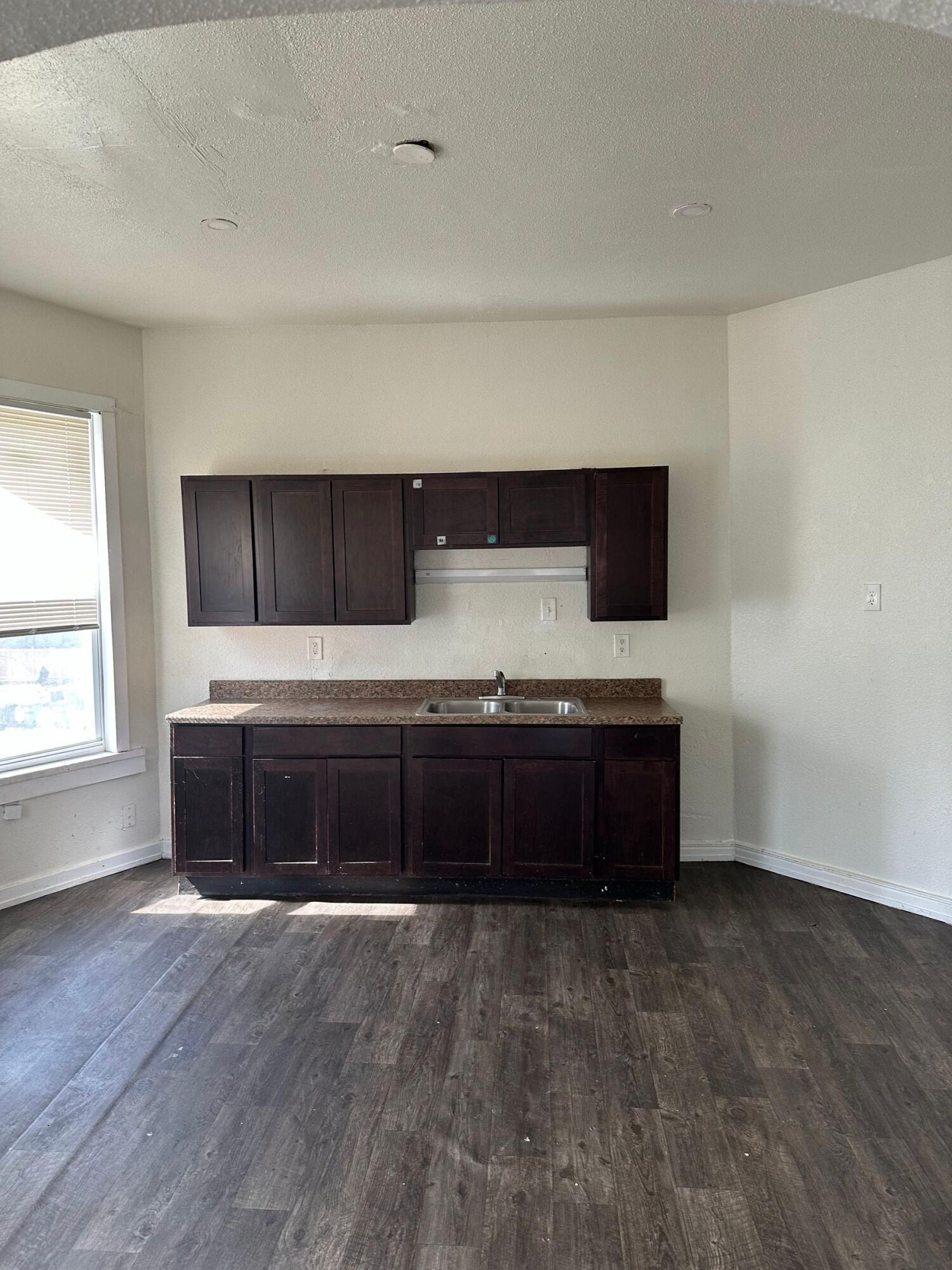 2441 N 1st St Unit: 2443