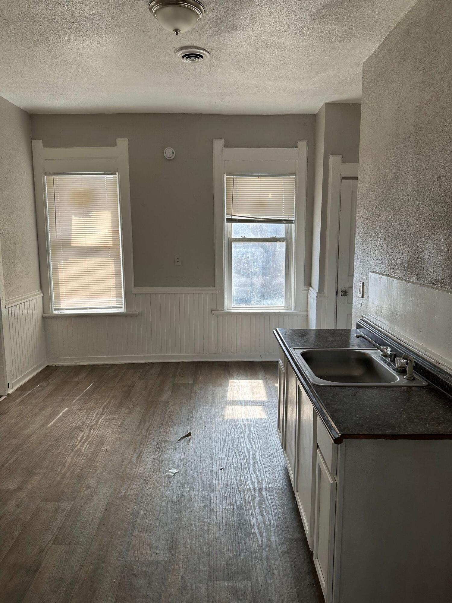 2441 N 1st St Unit: 2443