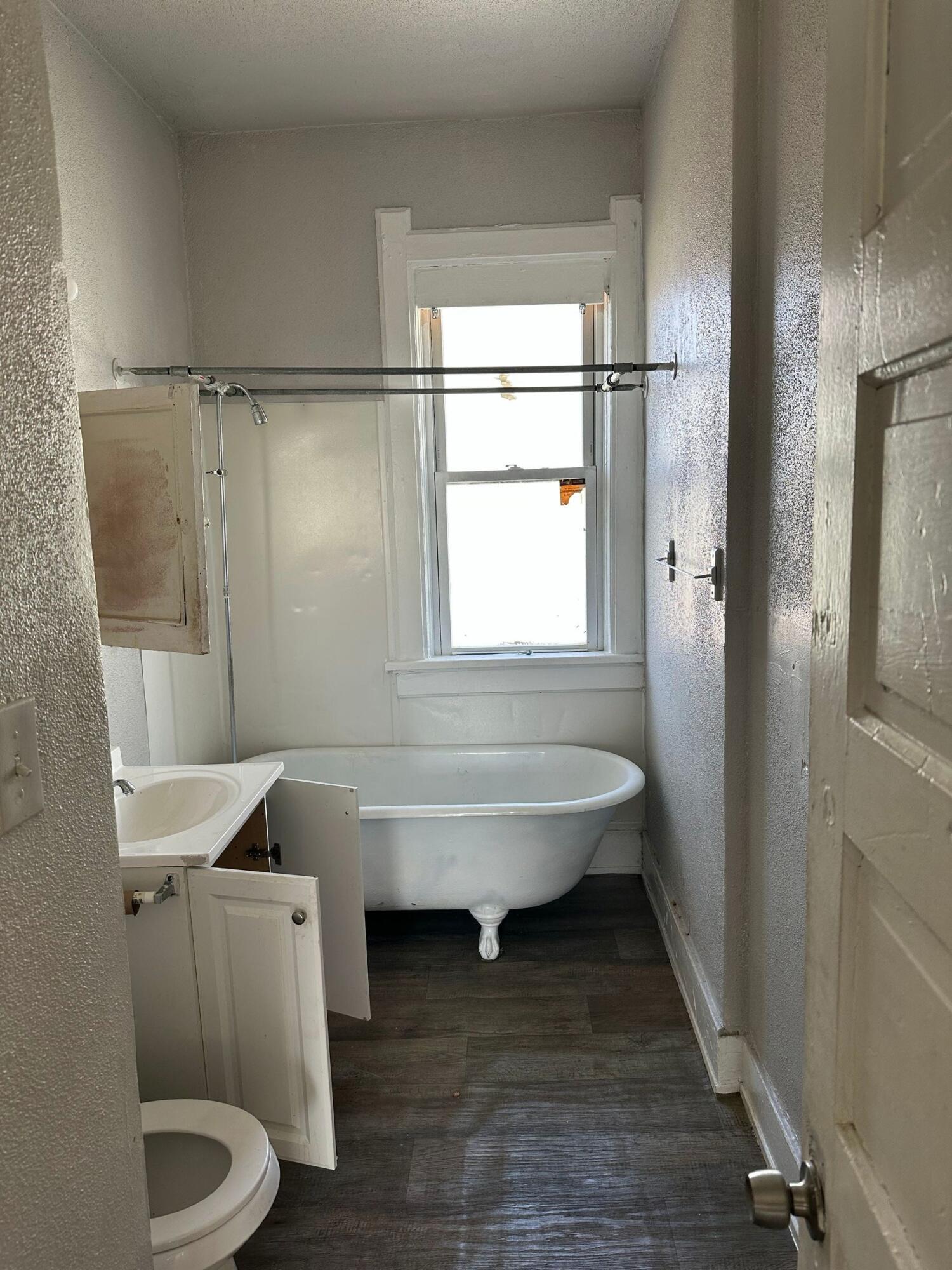 2441 N 1st St Unit: 2443