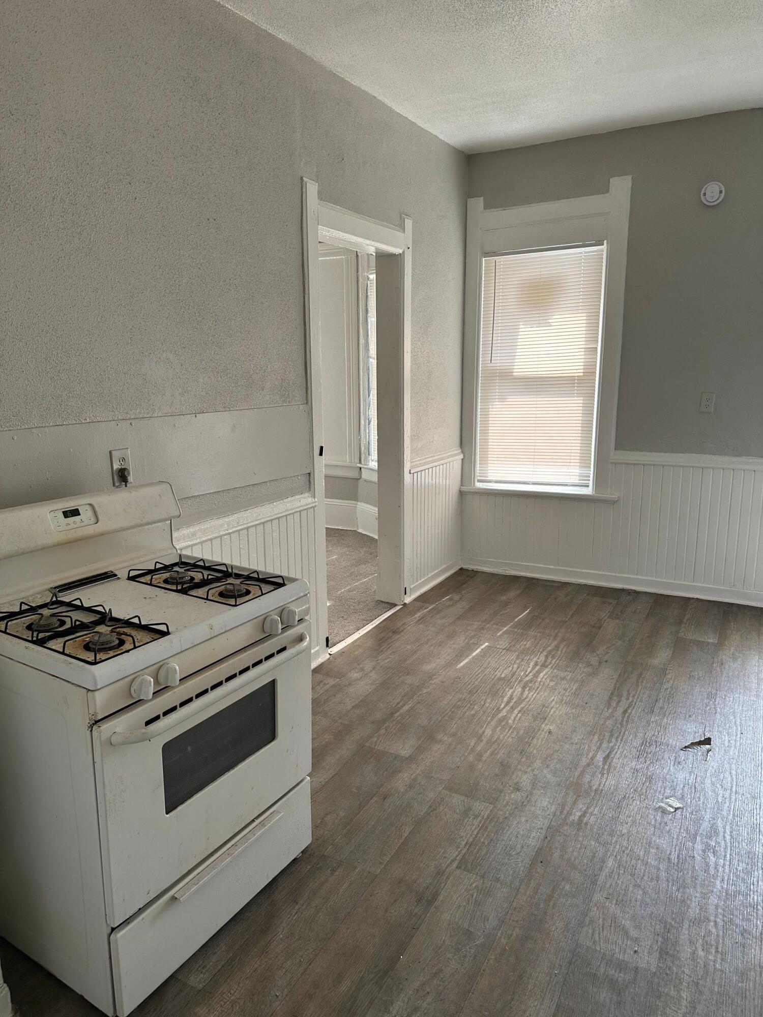 2441 N 1st St Unit: 2443