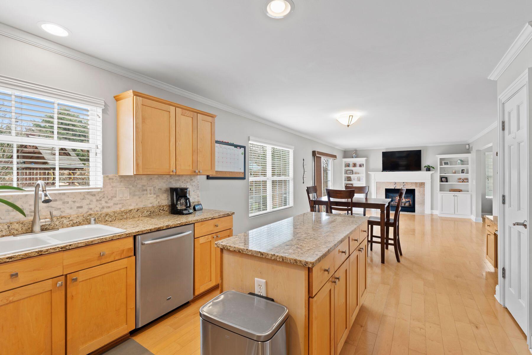 1833 La Belle Springs Ln