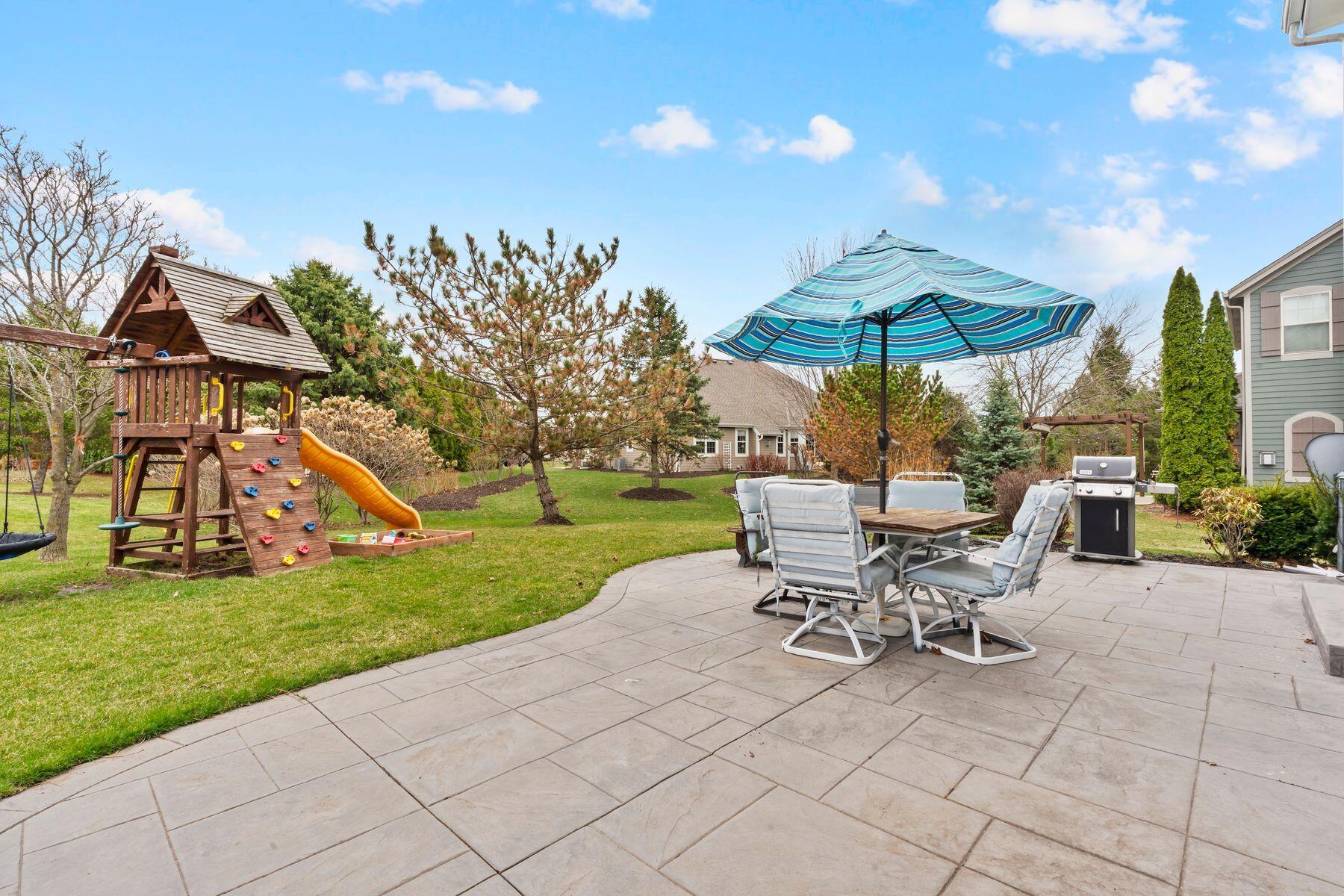 1833 La Belle Springs Ln