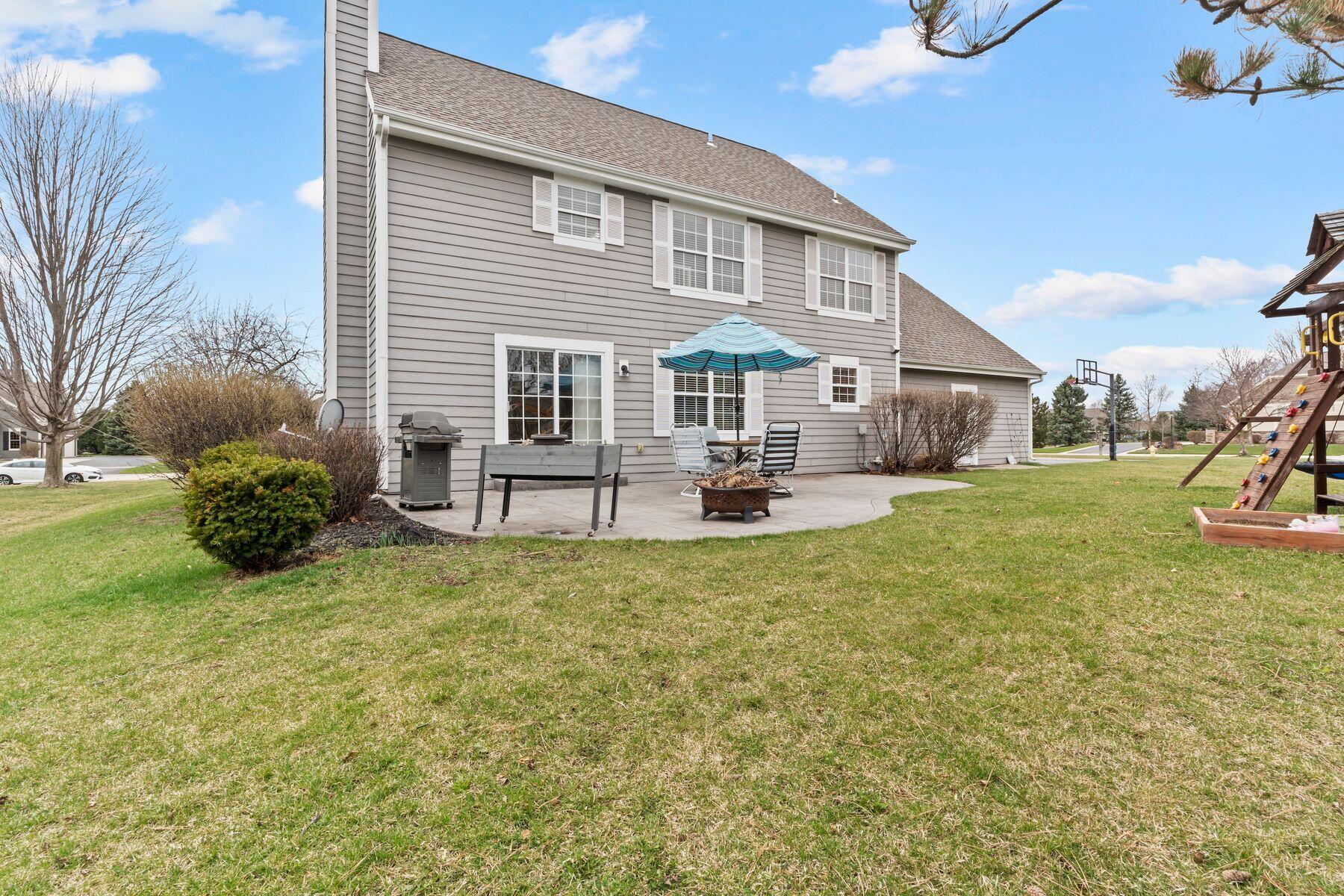 1833 La Belle Springs Ln