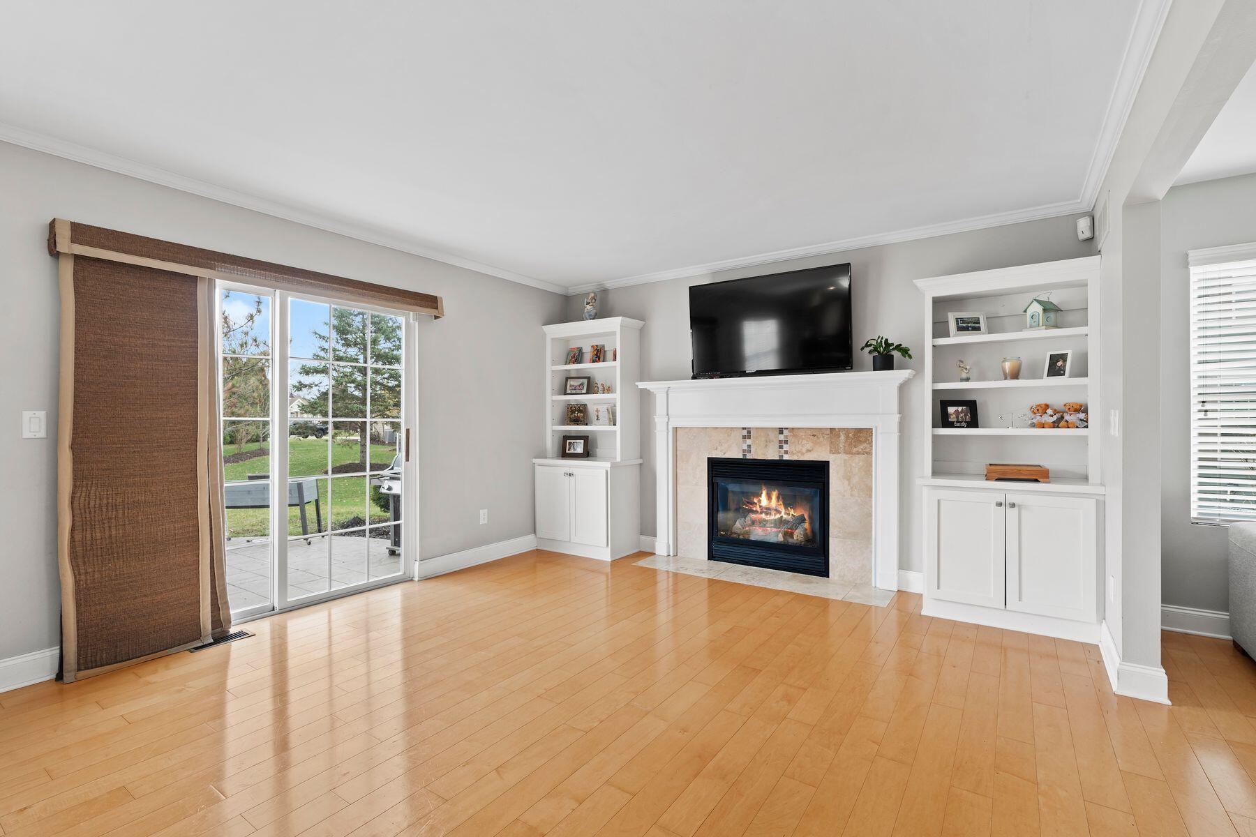 1833 La Belle Springs Ln