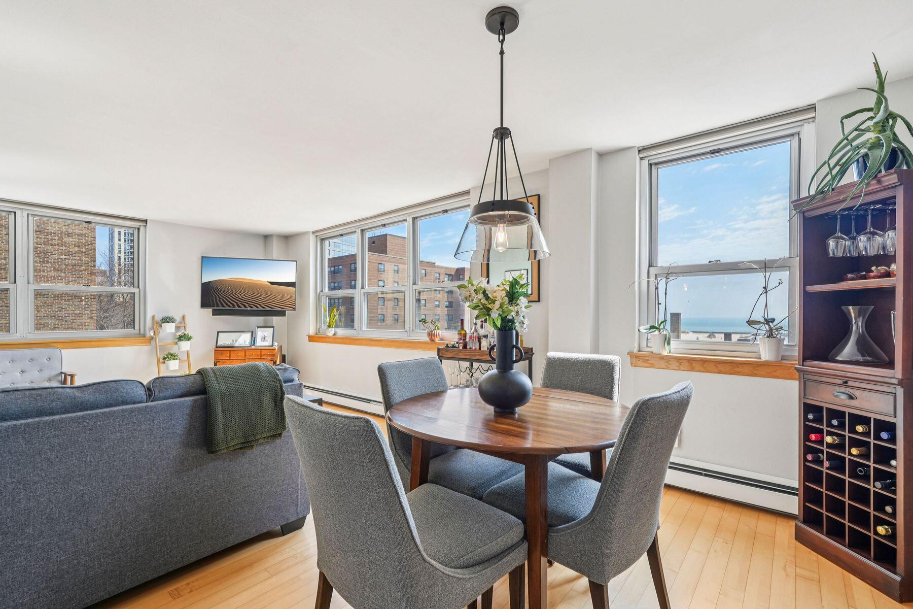 1707 N Prospect Ave Unit: 6E