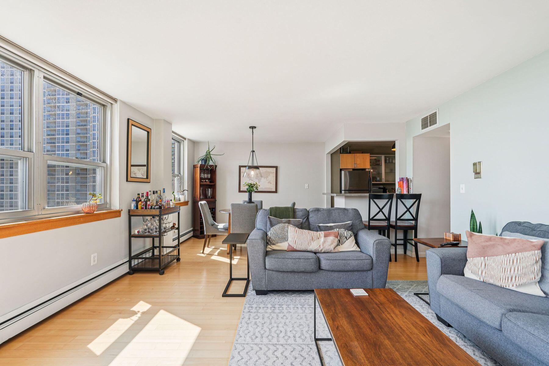1707 N Prospect Ave Unit: 6E