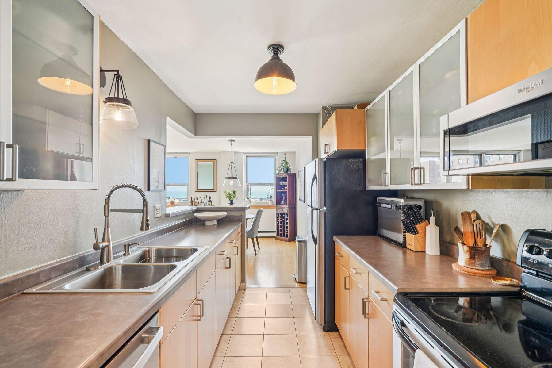 1707 N Prospect Ave Unit: 6E