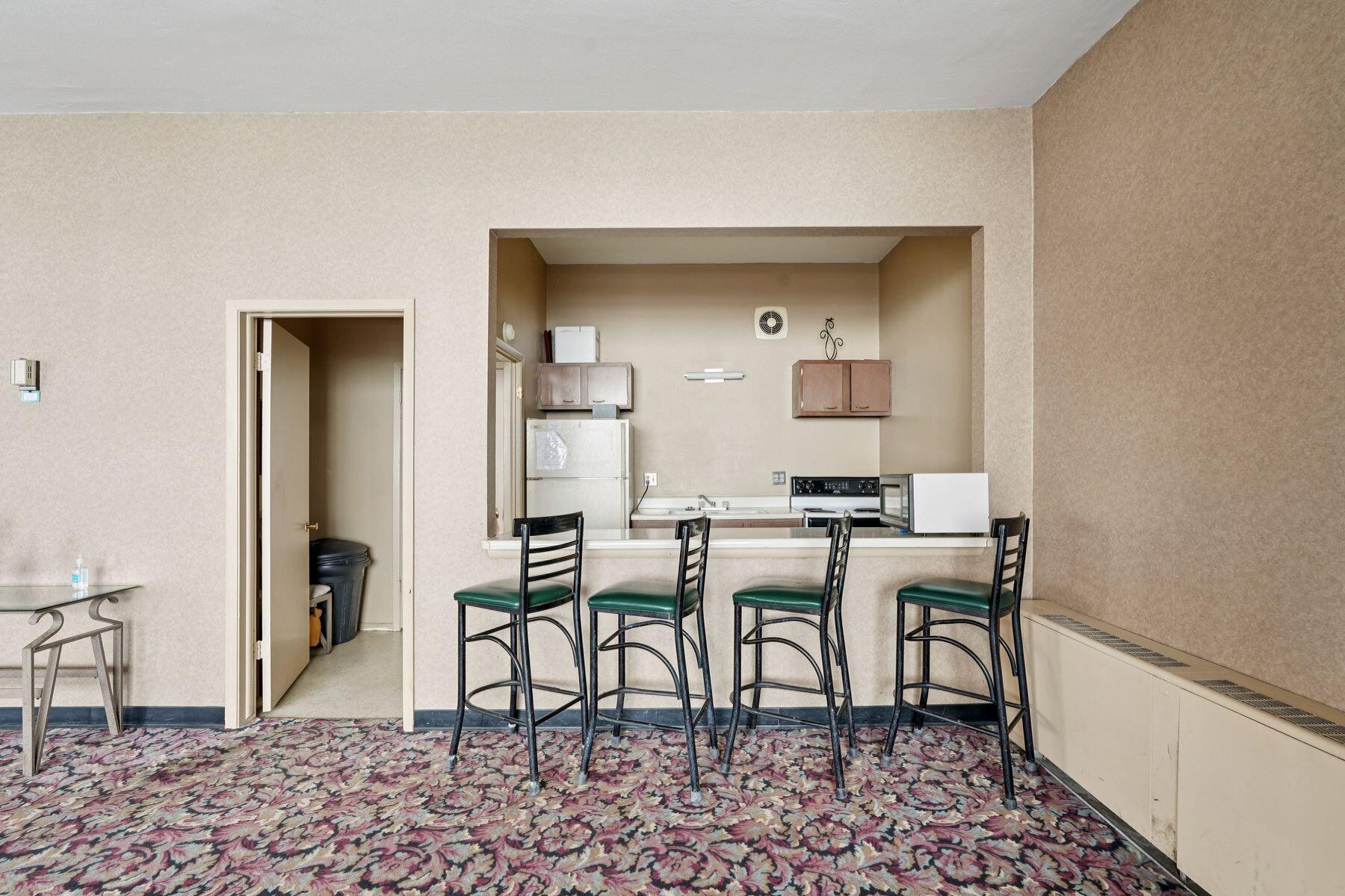 1707 N Prospect Ave Unit: 6E