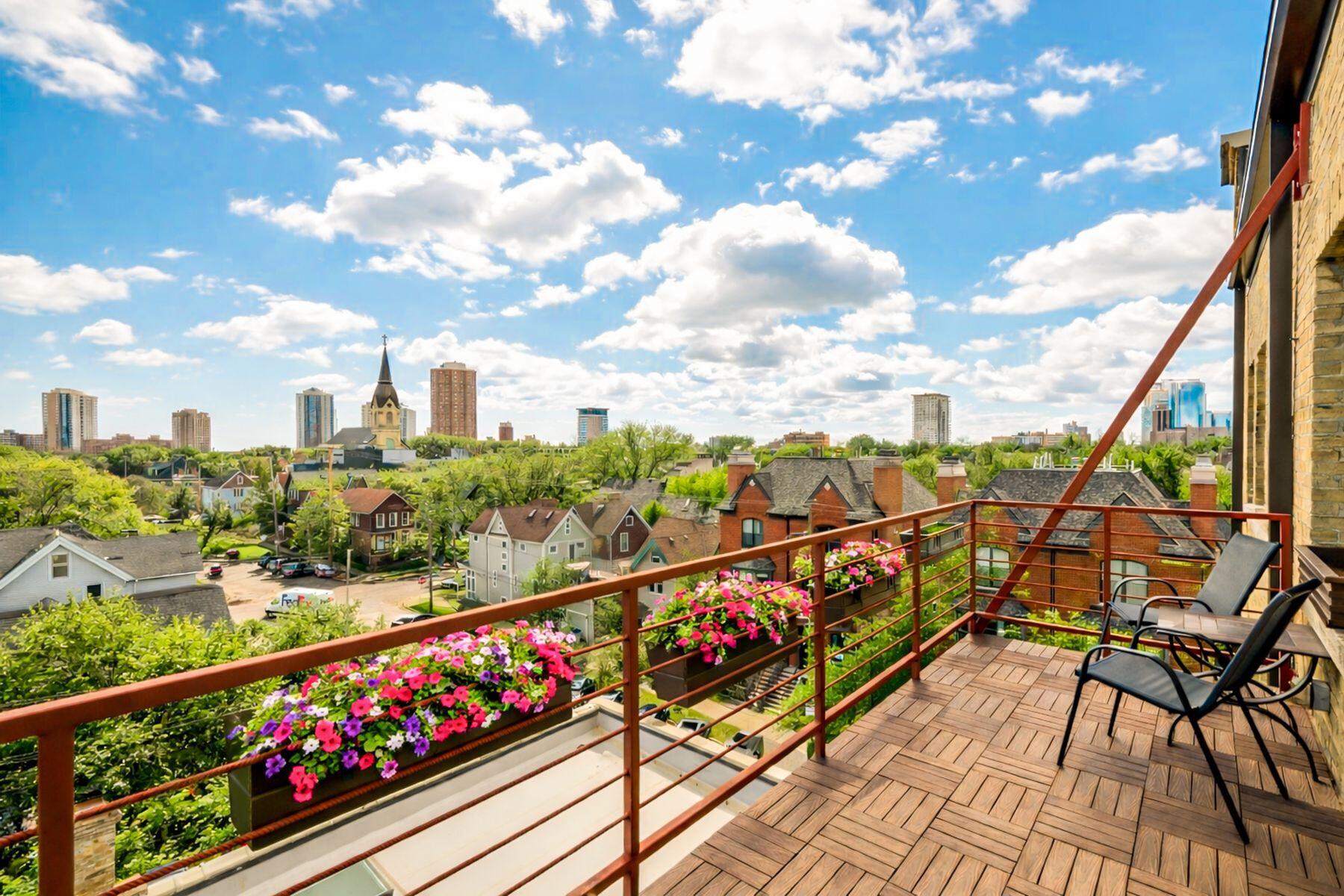 904 E Pearson St Unit: 501