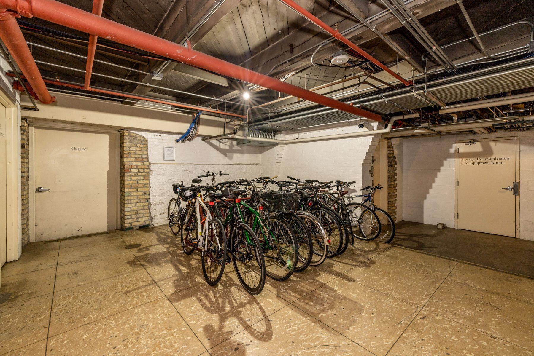 904 E Pearson St Unit: 501