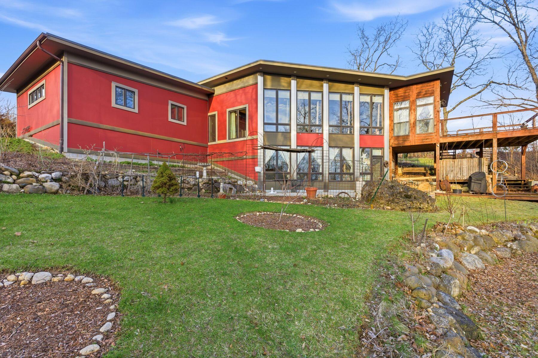 621 Violet Ct