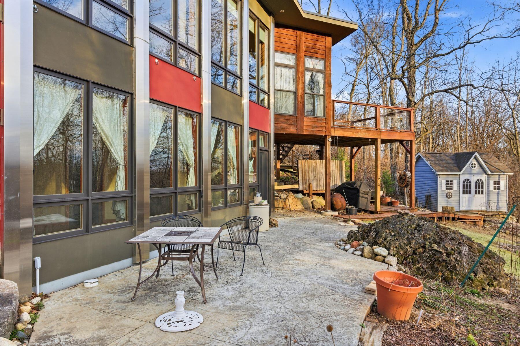 621 Violet Ct