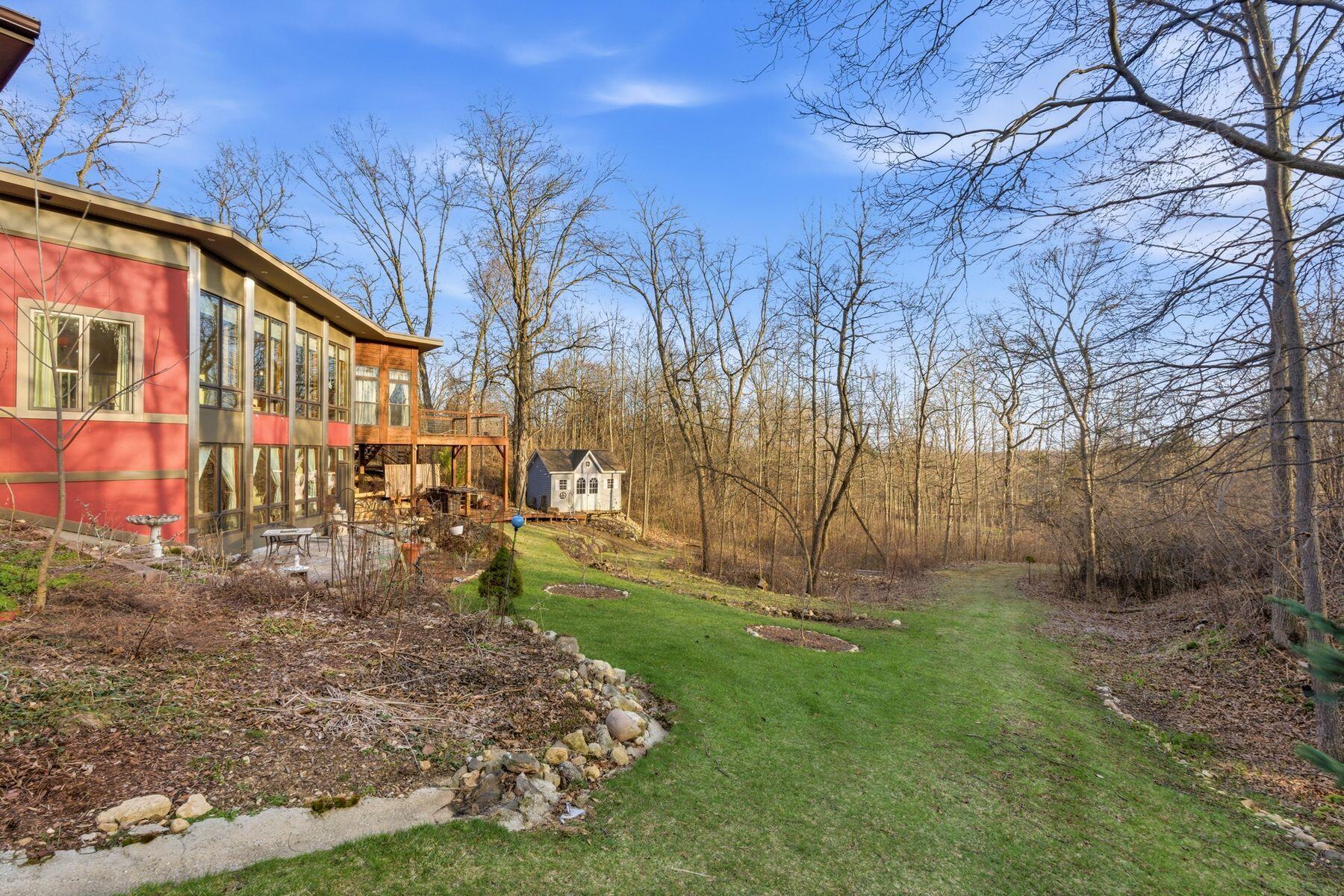 621 Violet Ct