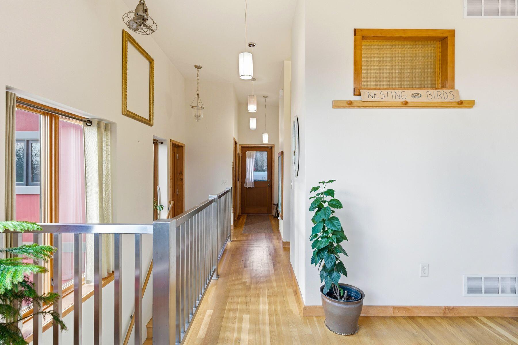 621 Violet Ct