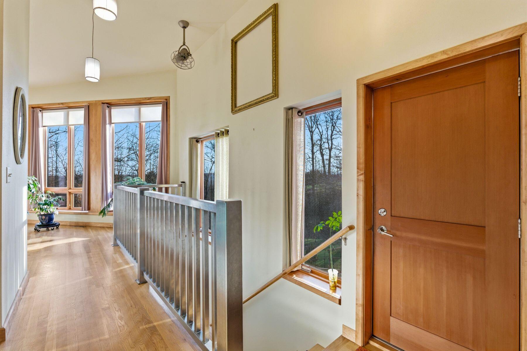 621 Violet Ct