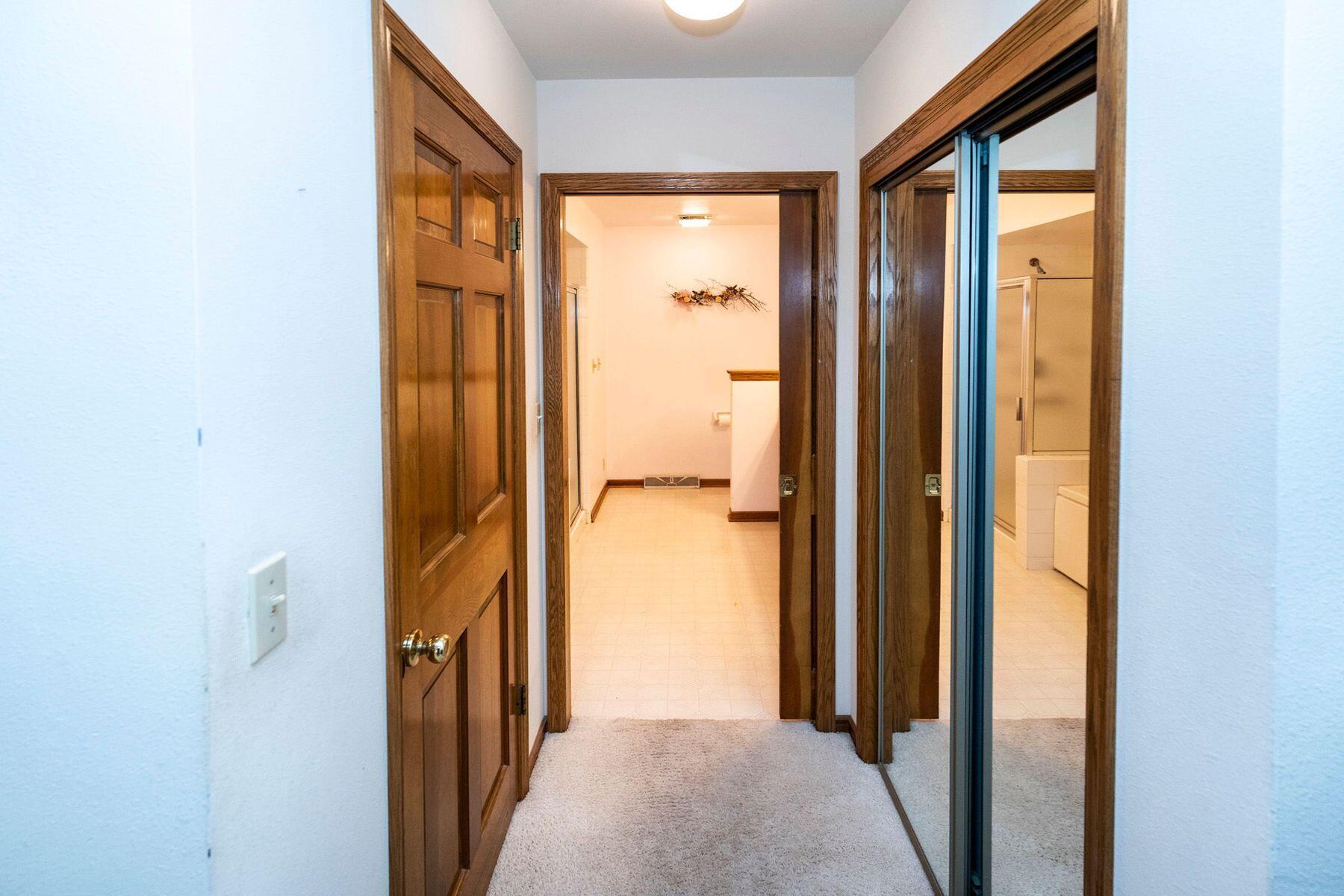 1931 Springbrook - N Unit: D