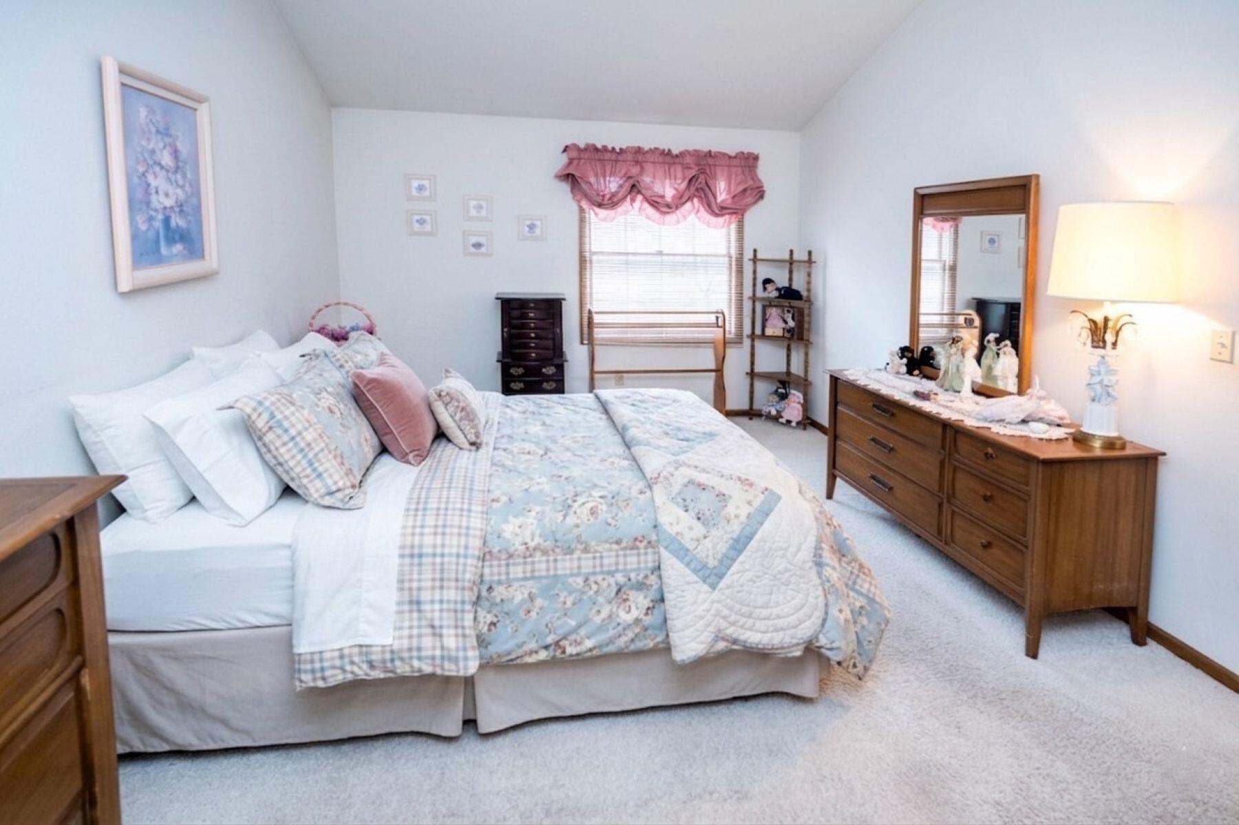 1931 Springbrook - N Unit: D