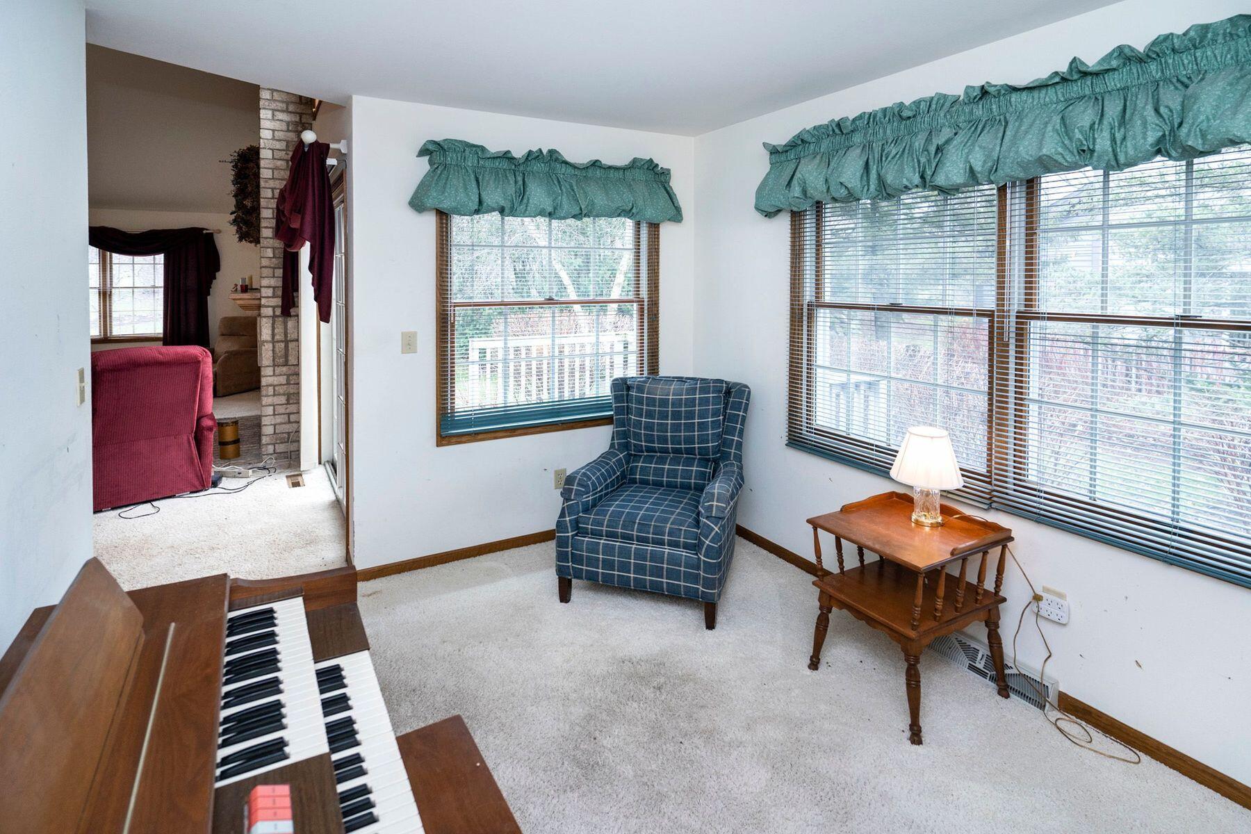 1931 Springbrook - N Unit: D