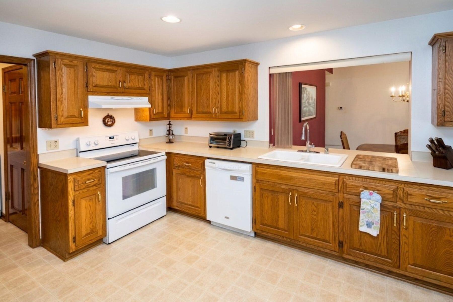 1931 Springbrook - N Unit: D