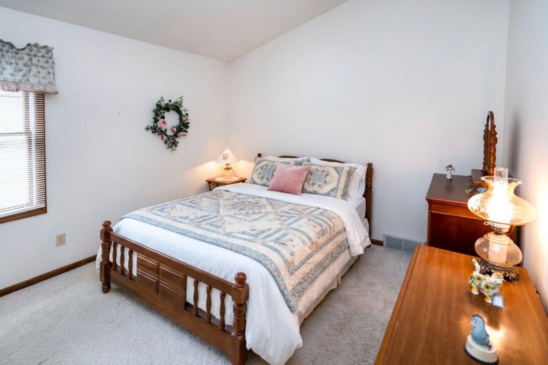1931 Springbrook - N Unit: D