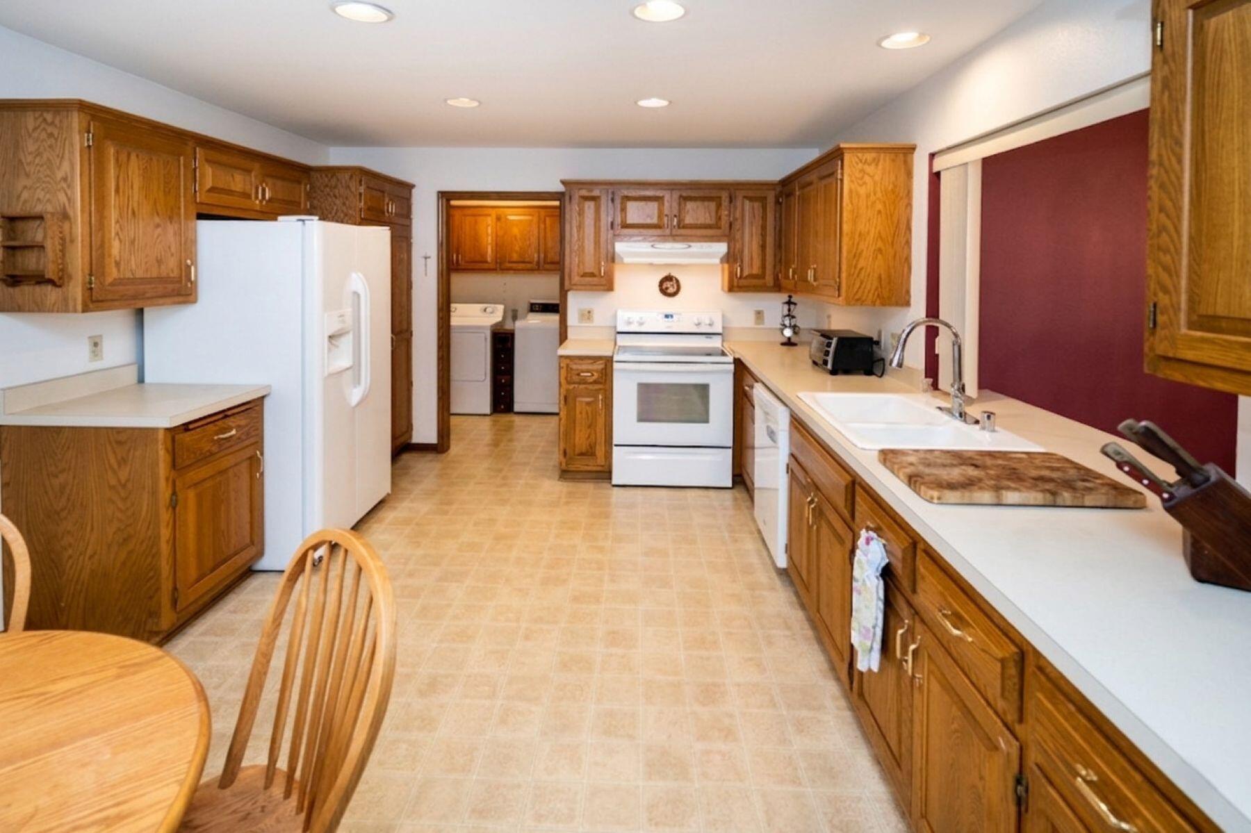 1931 Springbrook - N Unit: D